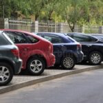توقف و پارک کردن خودرو در مکان‌های عمومی: اصول و قوانین