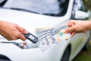 چگونه می‌توانیم قیمت واقعی یک خودرو را هنگام خرید یا فروش تشخیص دهیم؟