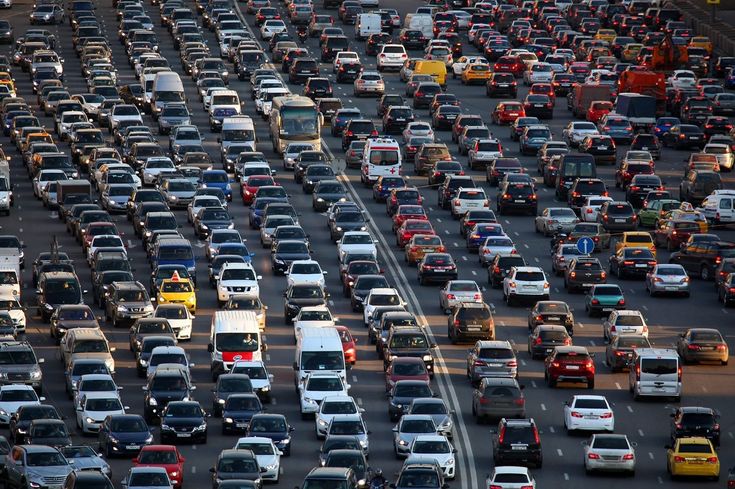 رانندگی در ترافیک سنگین: راه‌های کاهش استرس و افزایش ایمنی